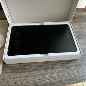 Huion Inspiron H640P Drawing Tablet